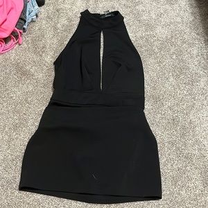 the cutest forever 21 black body con cut out dress!!